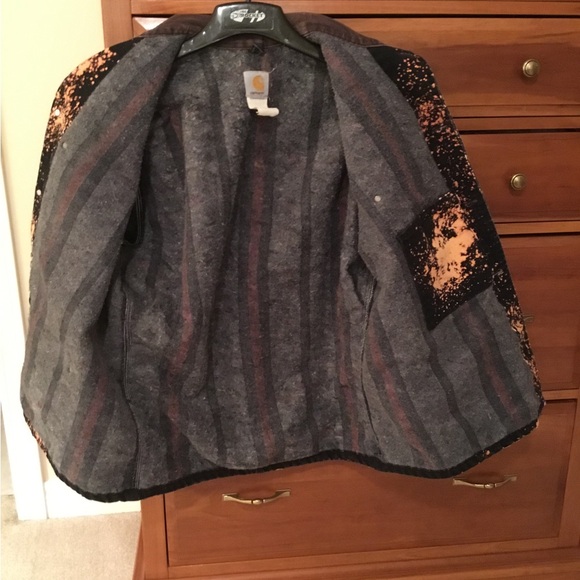 Vintage Carhartt blanket lined, acid washed chore coat. - Picture 3 of 4